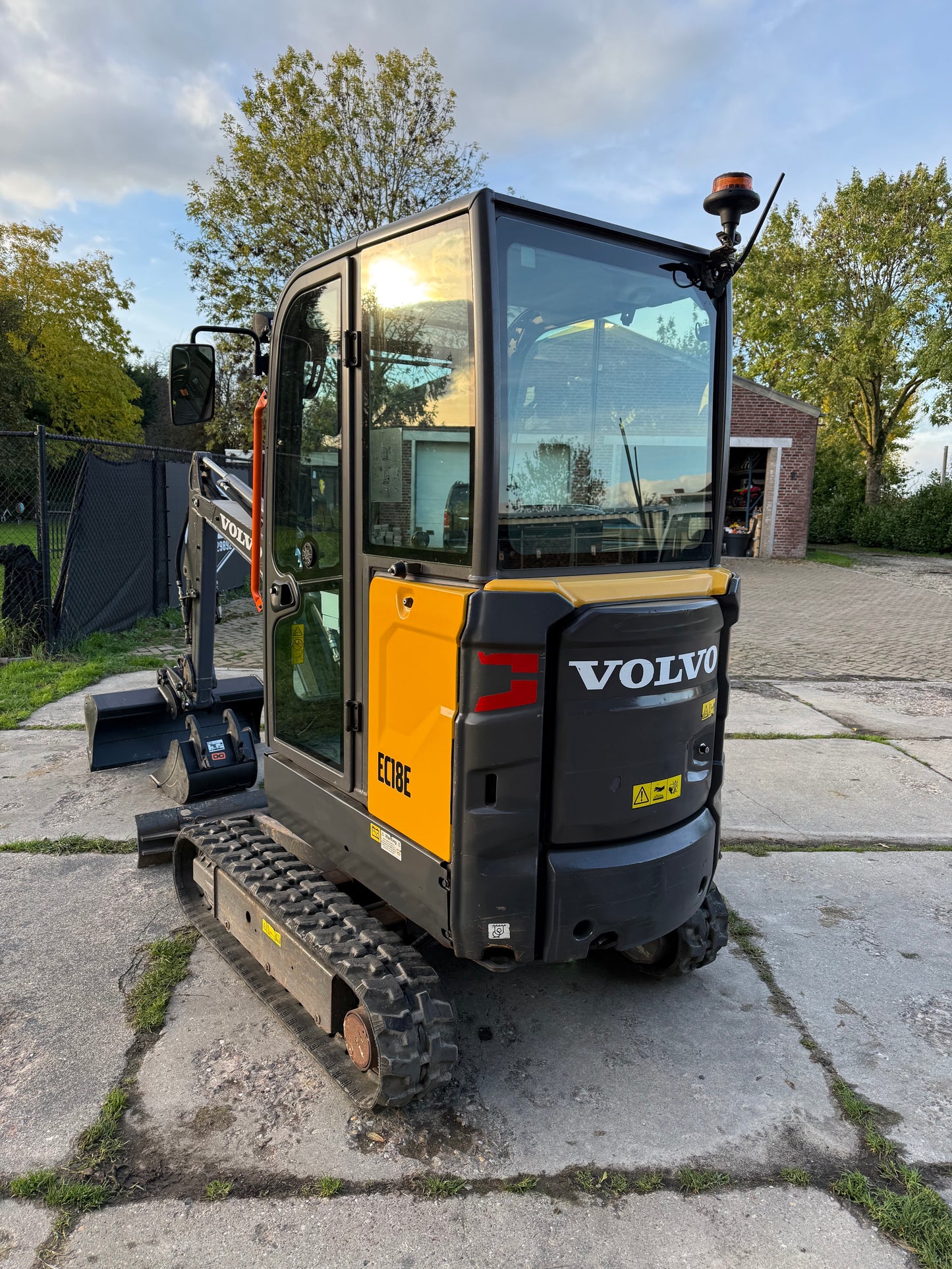 Volvo EC18E Minigraver – Bouwjaar 2021 – Slechts 811 uur - BTW machine