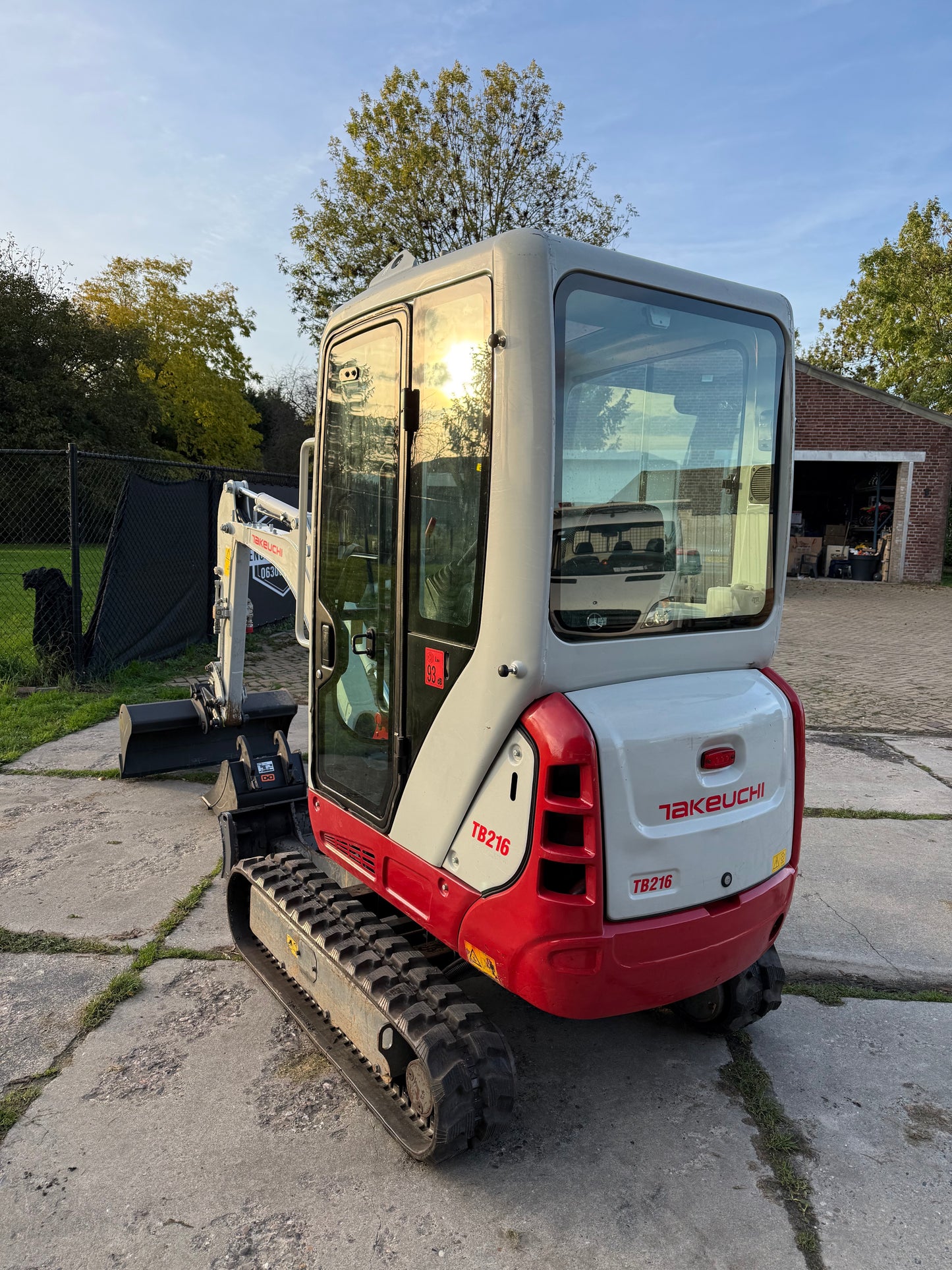 VERKOCHT - Takeuchi TB216 Minigraver – 2021 – Slechts 975 uur!