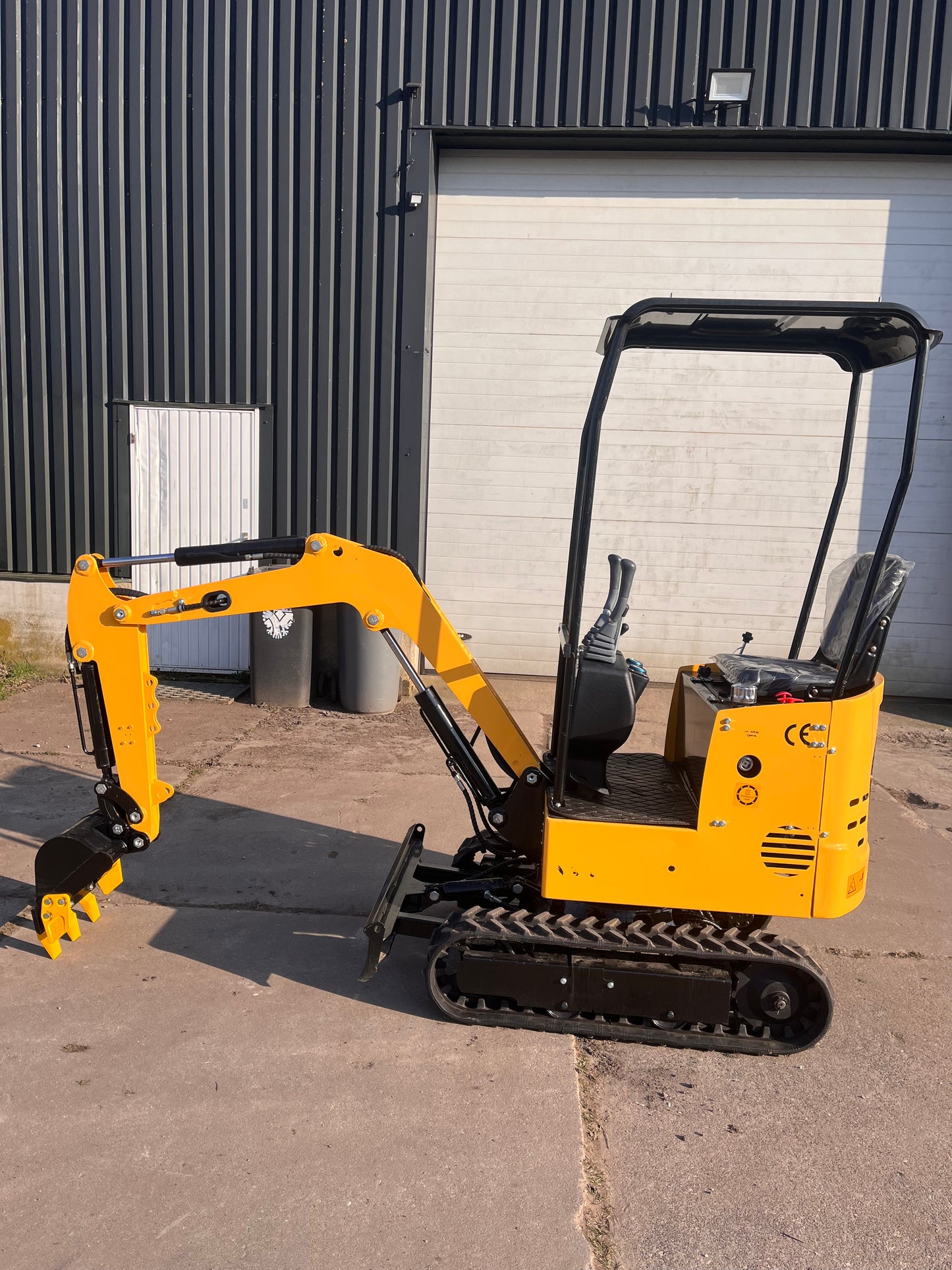 1 ton diesel minigraver WCM marge prijs