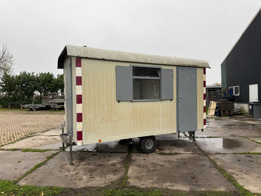 Schaftkeet - stratenmaker - hovenier - agri - infra - goede staat incl aggregaat