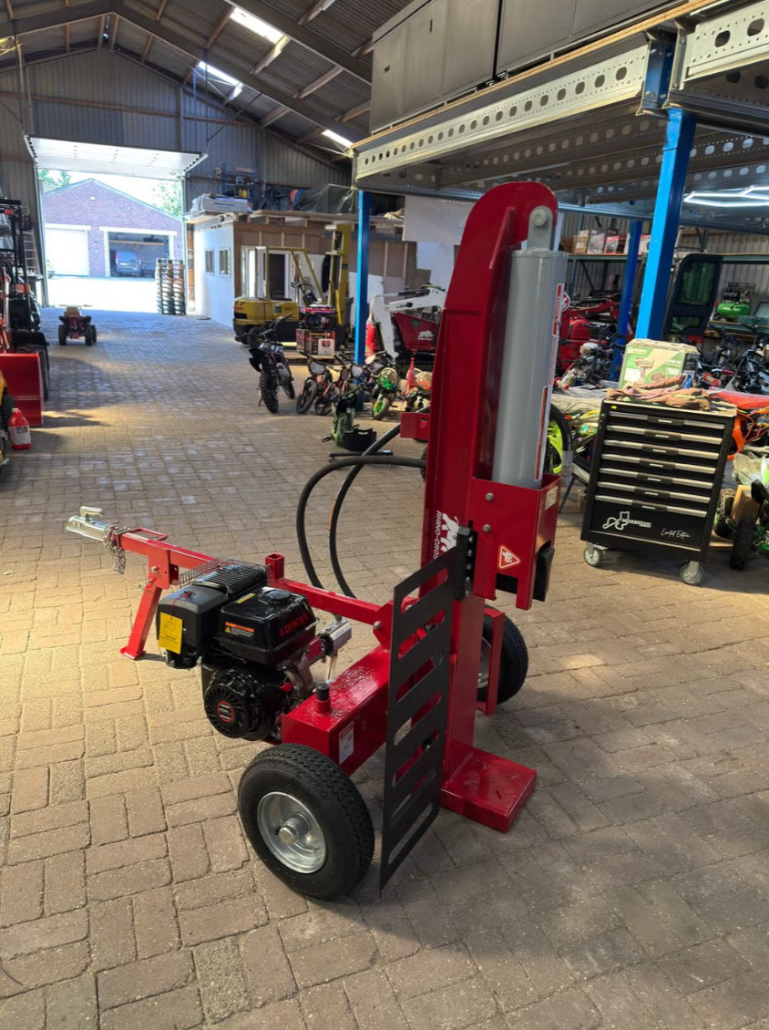 Benzine kloofmachine 35t op aanhanger onderstel