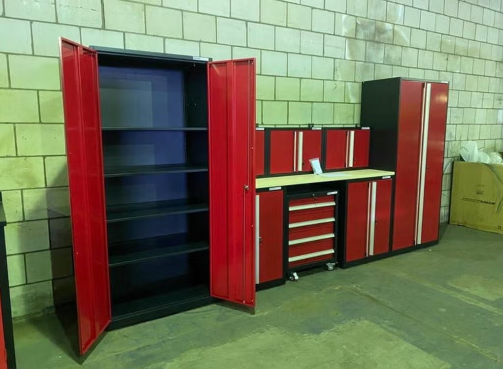 Werkplaatsinrichting incl gereedschapswagen 405 x 202