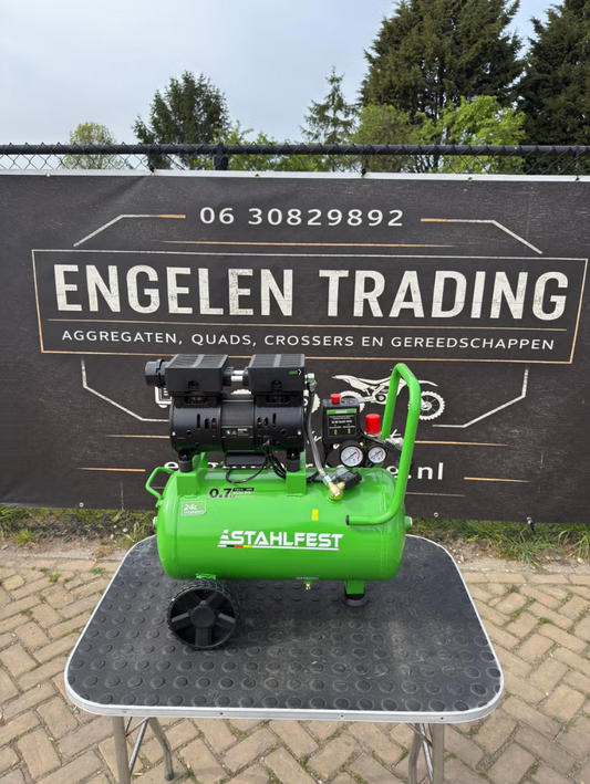 Compressor 24L 230v 8 bar fluister stil model