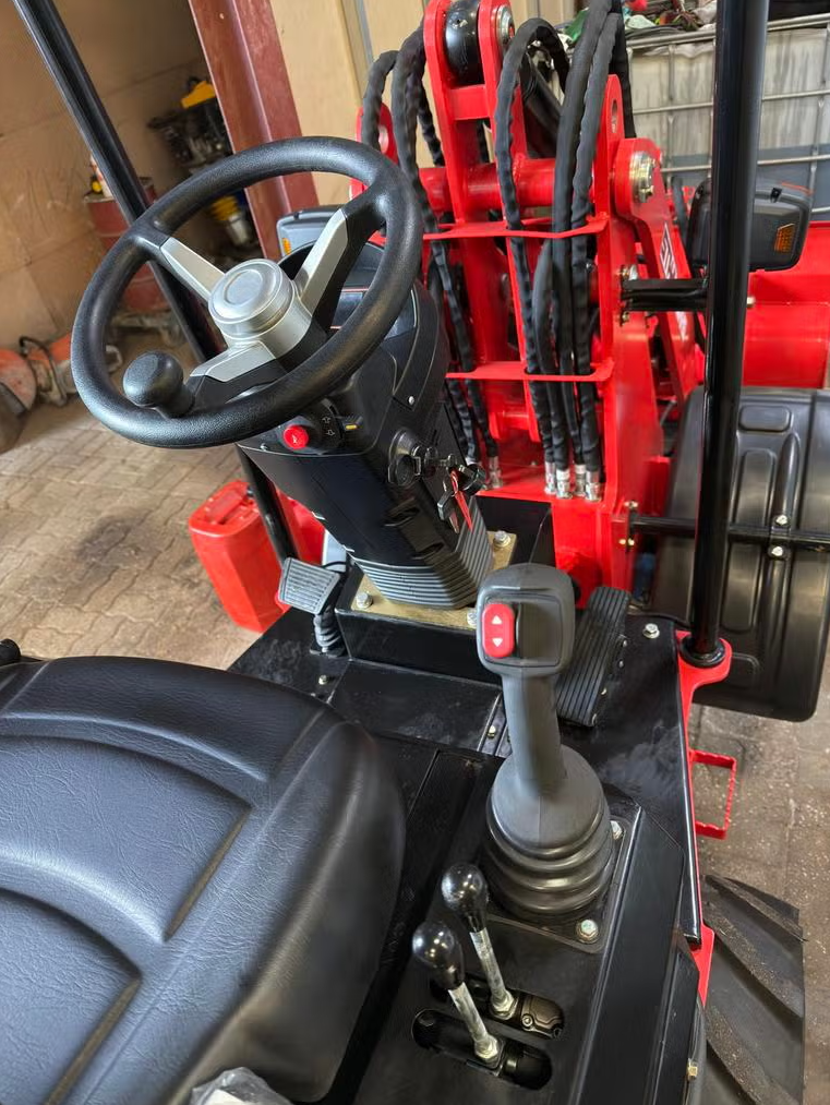 Stahlworks Shovel R906 incl extra functies op de giek