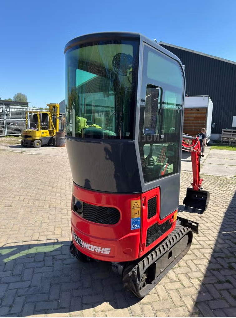 Stahlworks diesel minigarver met cabine 1 ton nieuw