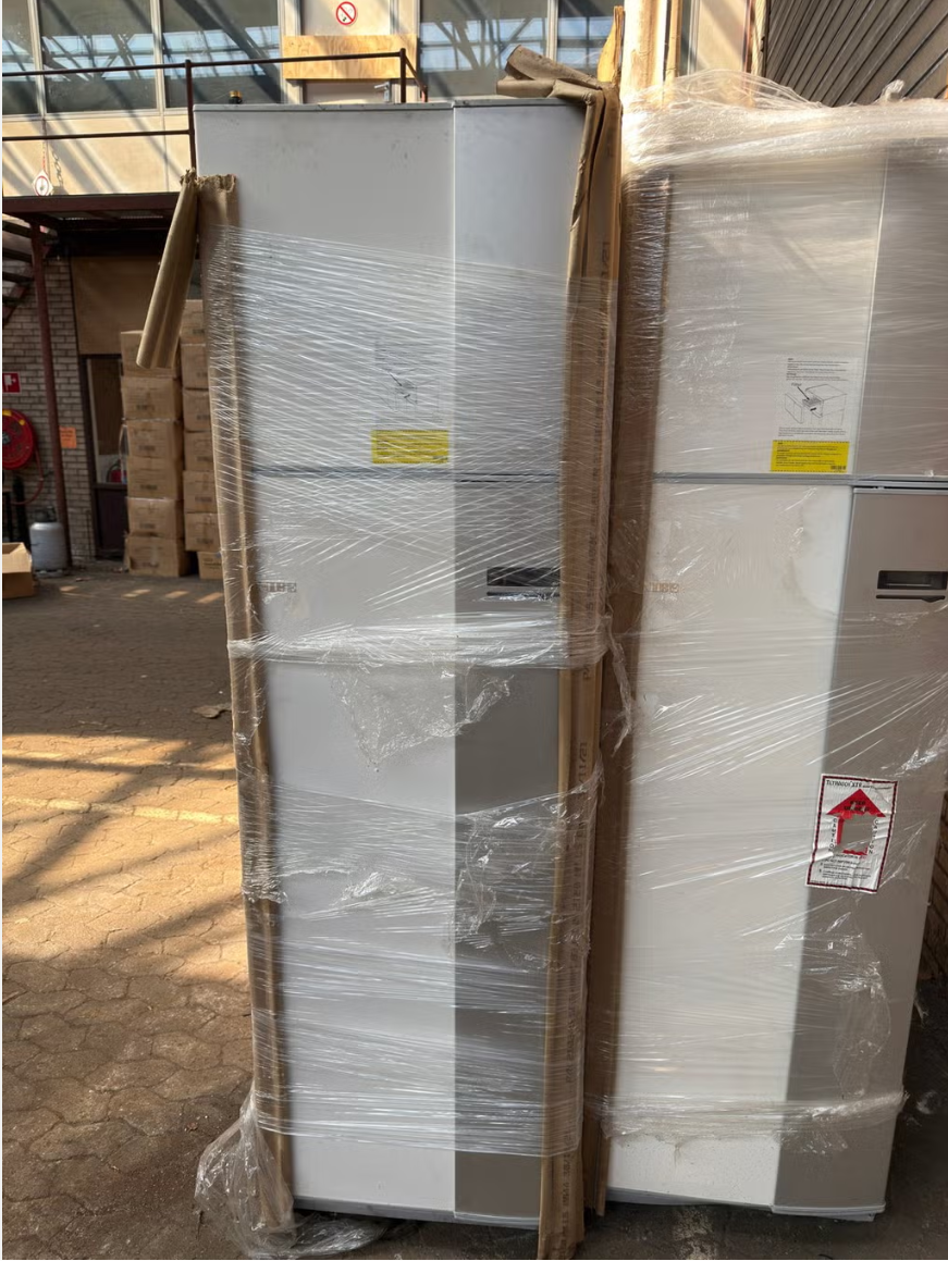 Nibe F730 R EM Ventilatielucht/water combi warmtepomp nieuw